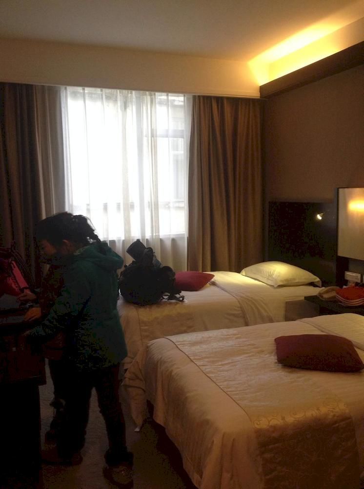 Golden Dragonball Hotel Guilin Exterior foto
