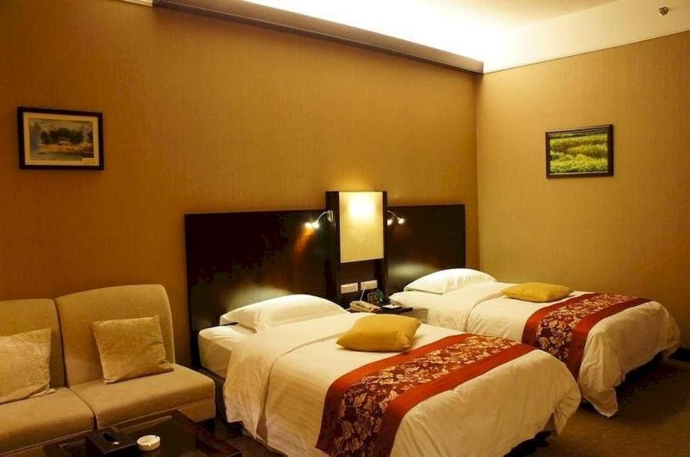 Golden Dragonball Hotel Guilin Exterior foto