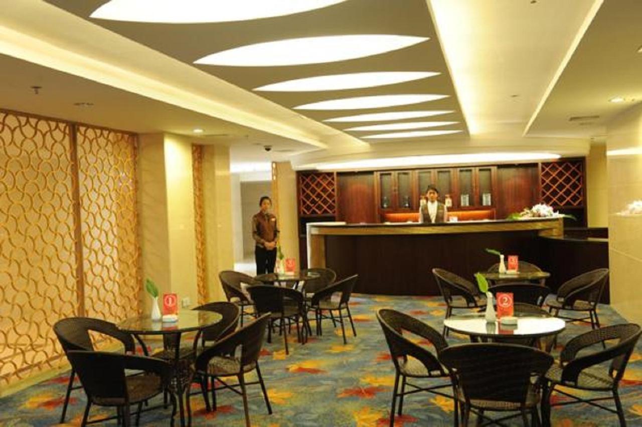Golden Dragonball Hotel Guilin Exterior foto
